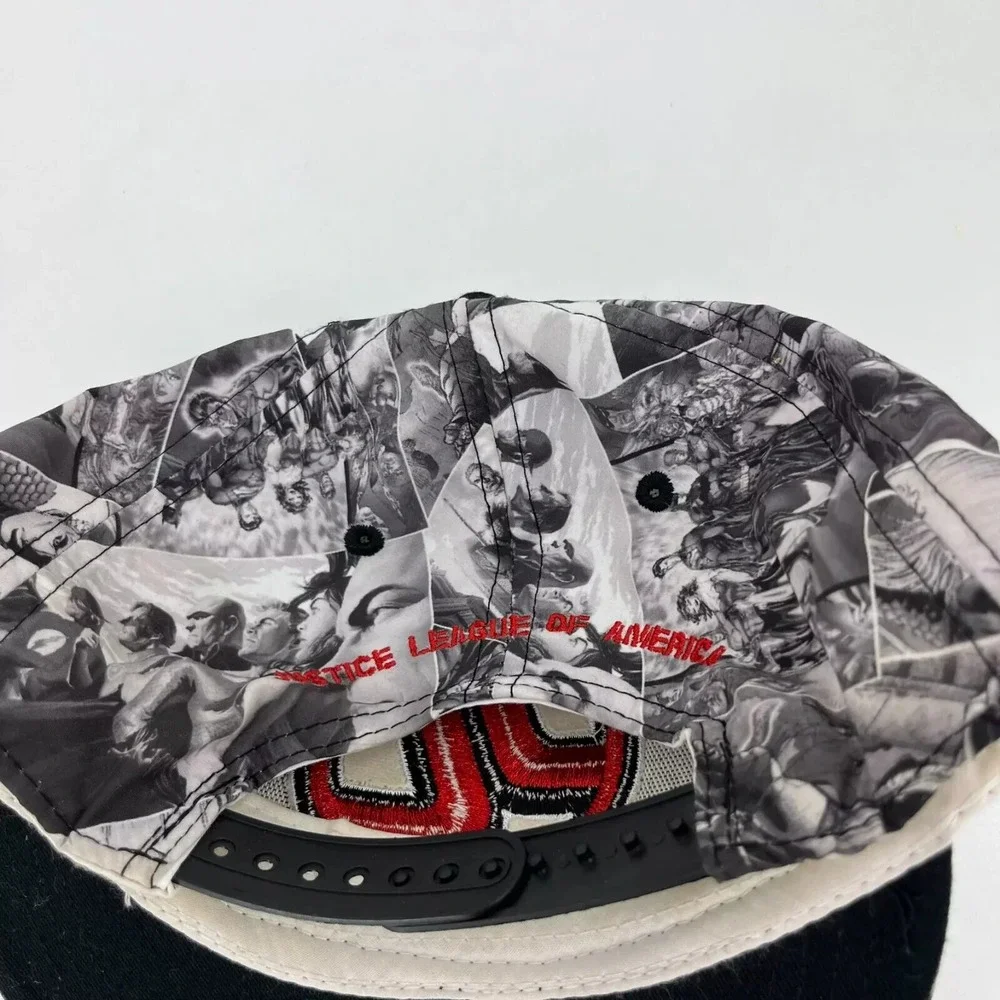 Kids Justice League Comic Print Snapback Hat Black White Red Logo DC Comics Cap